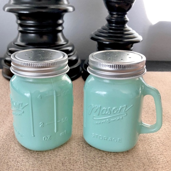 New Mason Craft & More 2PC Salt & Pepper Shakers - Picture 6 of 6